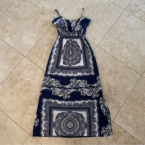 Mediterranean porcelain style print maxi dress